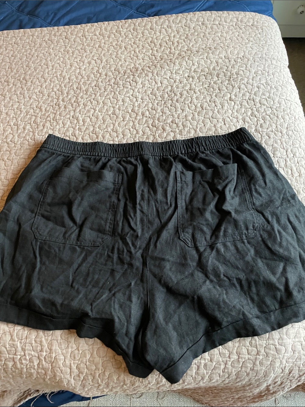 Old Navy Black Women's linen Pull-On Shorts - Picture 3 of 4
